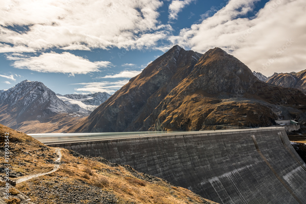 Grand Dixence dam in Switzerland is with 285m the tallest gravity dam