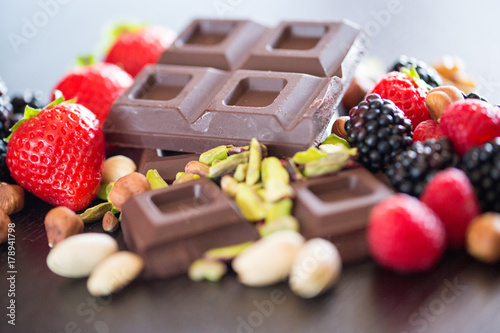 Cioccolato, Frutta secca e Futti di Bosco