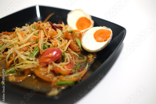 Green papaya salad with salted egg