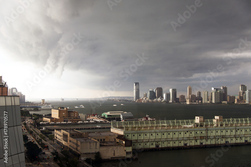 Dramatic clouds on Manhattan, NYC and New Jersey skyline © CoolimagesCo
