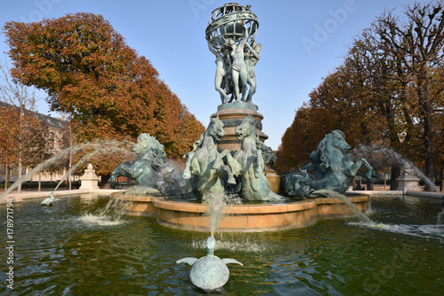 Fontaine de l'Observatoire à Paris, France