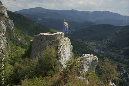 Historische Festung von Kljuc, Bosnien-Herzegowina photo