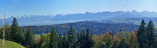 Aussicht von Längenberg, Berner Alpen, Schweiz  © Schlierner
