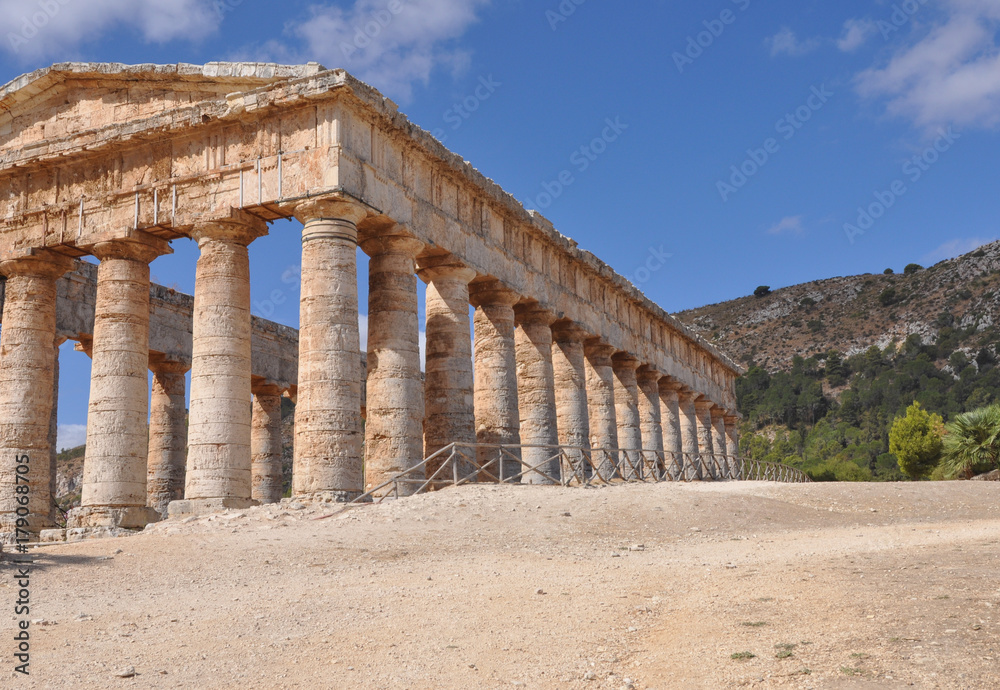 Doric temple in Segesta