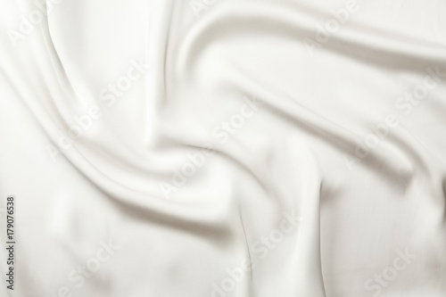 Obraz na płótnie White silk fabric drape texture, closeup shot w salonie
