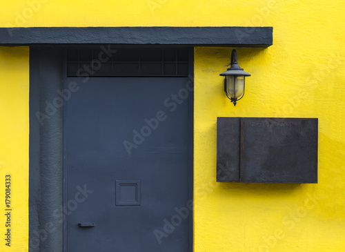 Photography BEAUTIFUL COLOURFUL MEXICAN DOORS AND WINDOWS - MEXICO