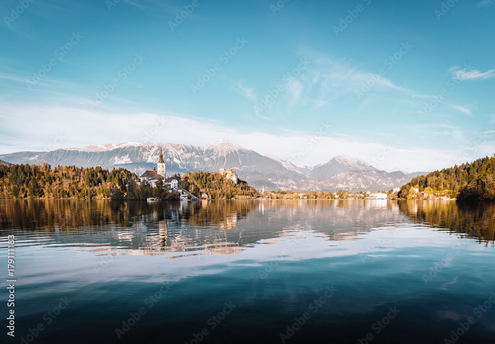 Fototapeta premium Lake Bled in the Alpine mountains