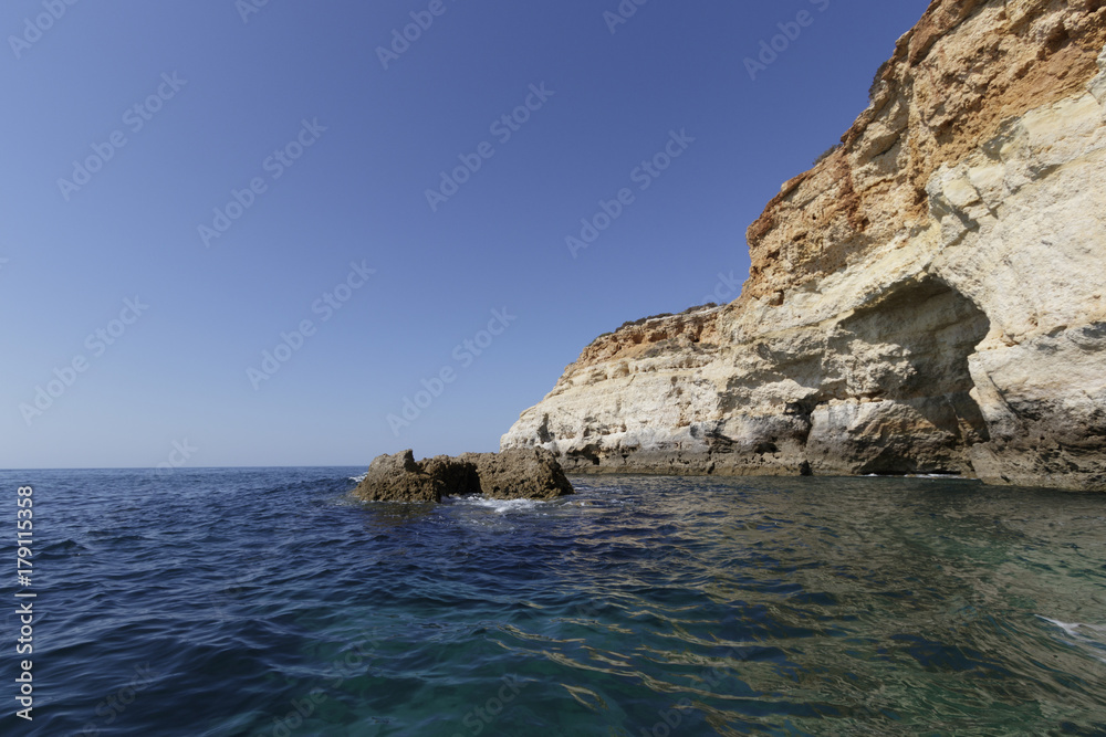 Acantilados en la costa de la Península Ibérica Acantilados en la costa de la Península Ibérica