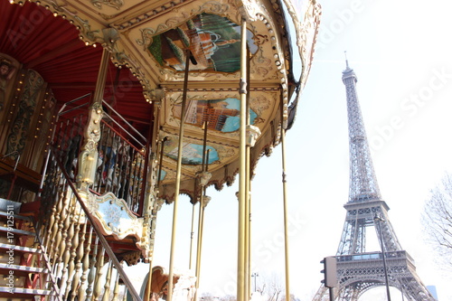 Eiffel tower and the merry-go-round