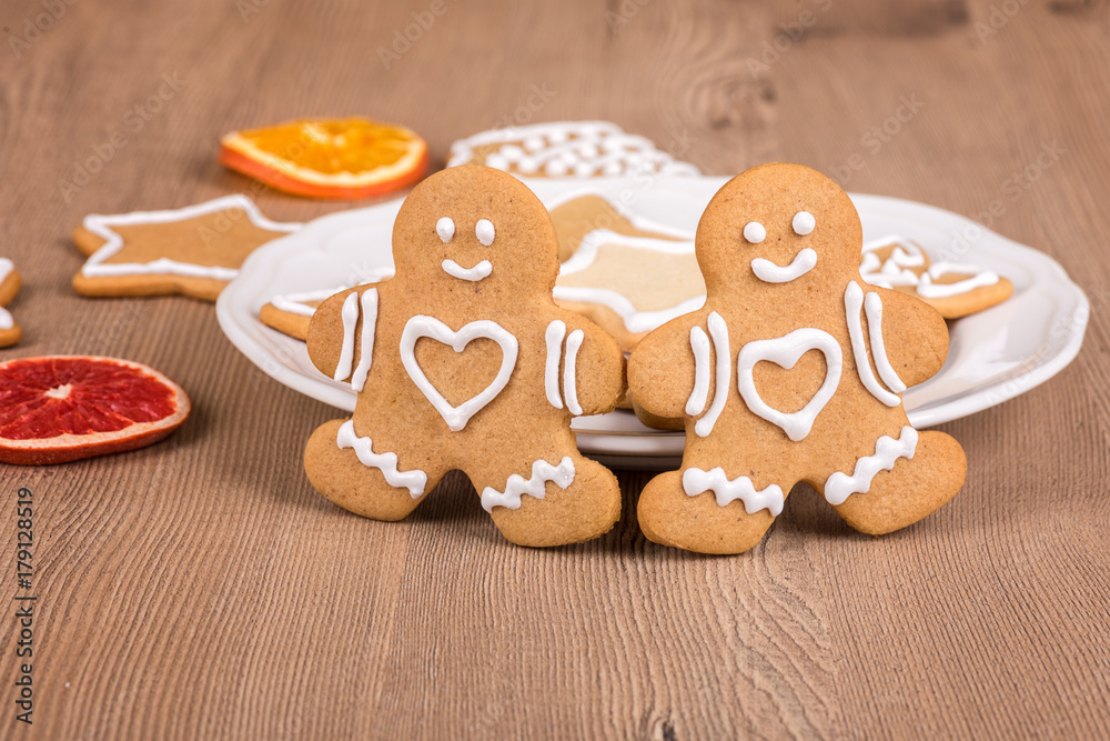 Christmas cookies with decoration /
Still life with decorated Christmas gingerbread cookies on a wooden background Christmas cookies with decoration /
Still life with decorated Christmas gingerbread cookies on a wooden background