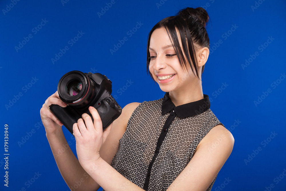 Fototapeta premium girl with camera