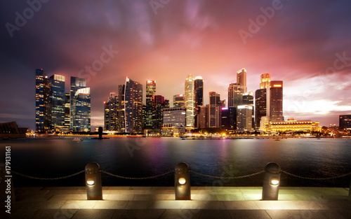 Singapour by night.