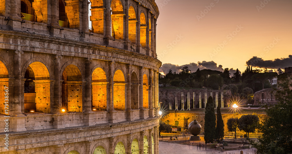 Naklejka premium Le Colisée Rome