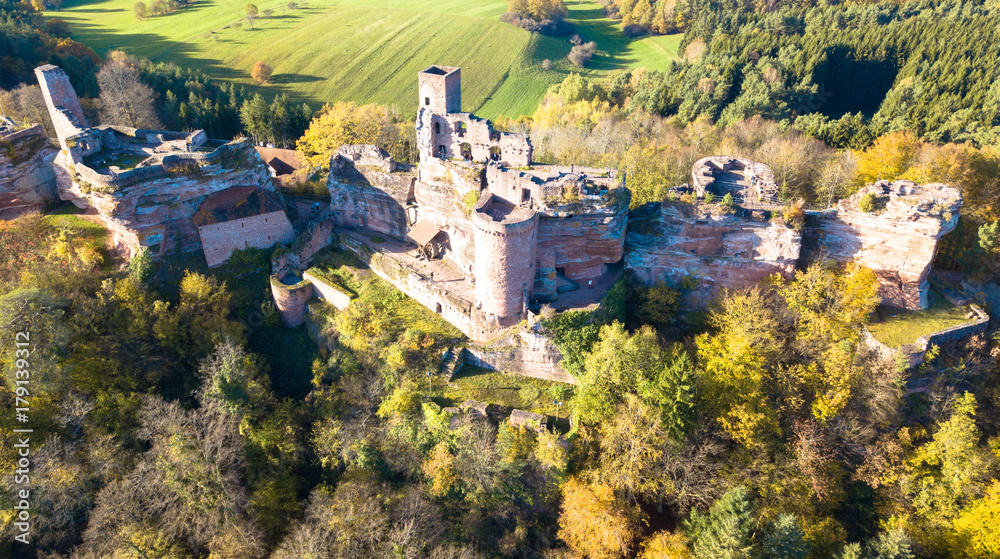 Burgen Altdahn, Tanstein und Altdahn
