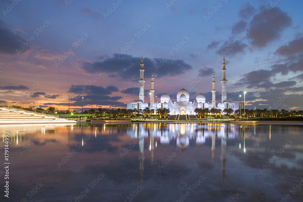 Sheikh Zayed Bin Sultan Al Nahyan Mosque, Abu Dhabi Sheikh Zayed Bin Sultan Al Nahyan Mosque, Abu Dhabi