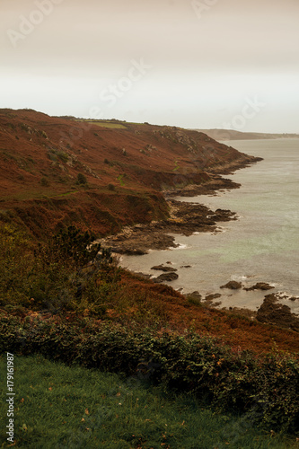 Cuadro en lienzo Vue des côtes normandes