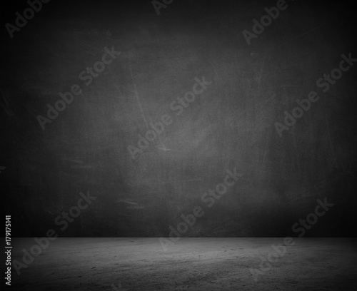 Print op canvas Empty concrete floor and black board wall background. Copy space