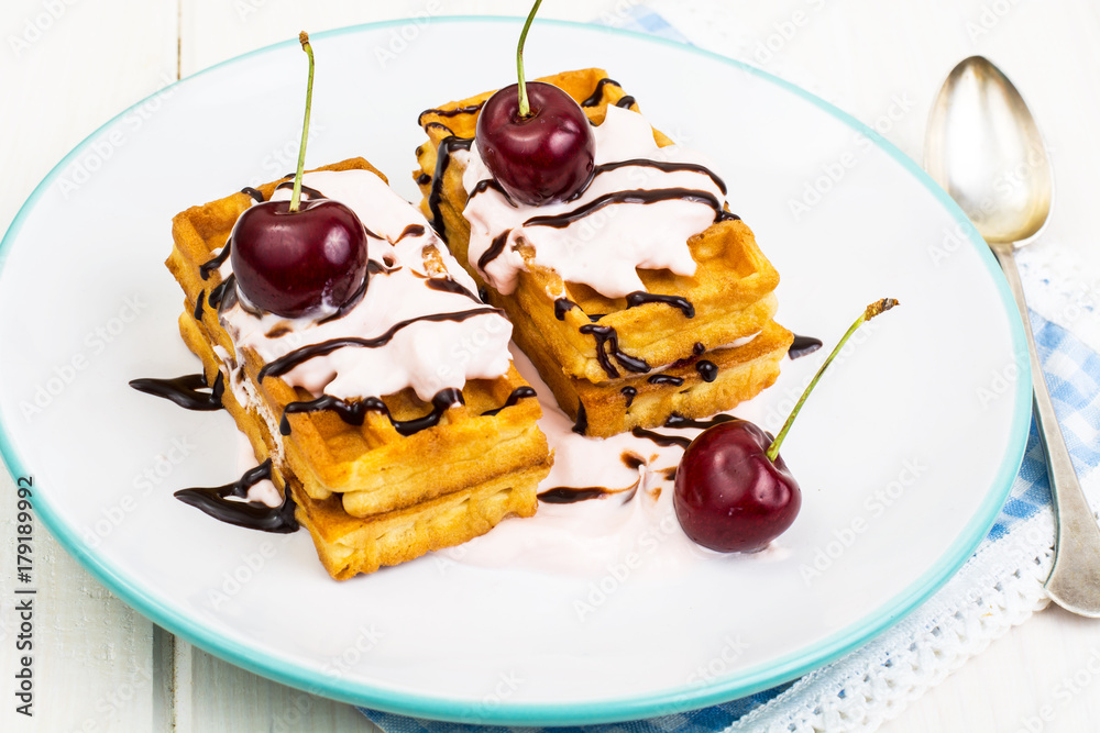 Viennese waffles with cream, chocolate and fruit Viennese waffles with cream, chocolate and fruit