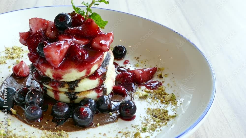 Pancake mixed berries
