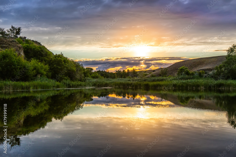 Fototapeta premium sunset on the Volga River Russia