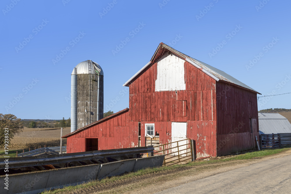 Roadside Red Barn in Rural Illinois