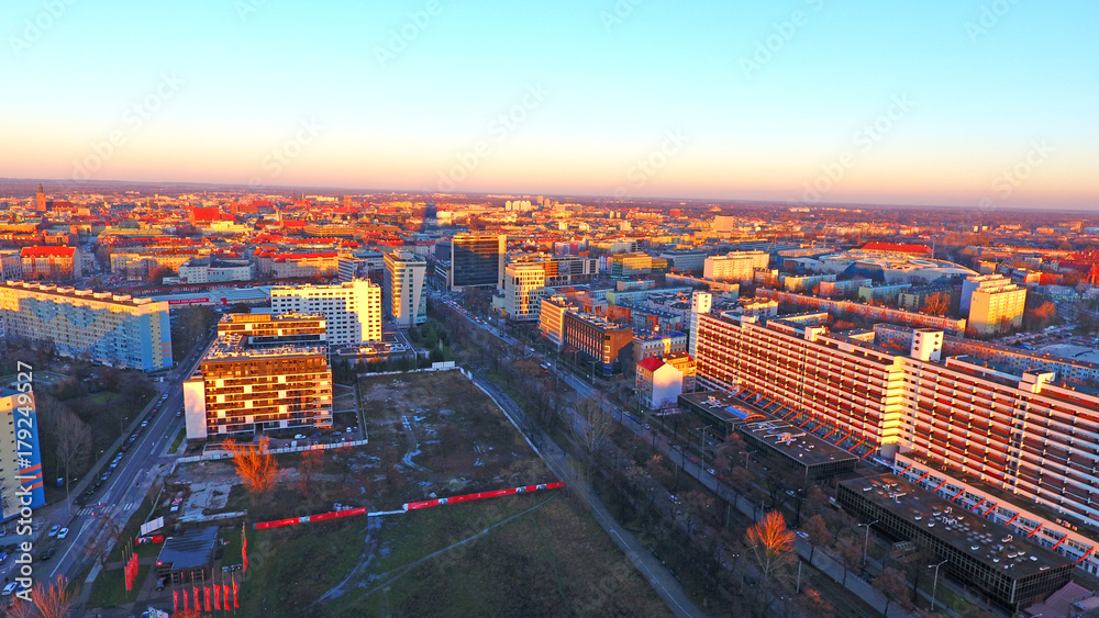 Miasto Wrocław - Zachód Słońca, widok z powietrza - obrazy, fototapety, plakaty 