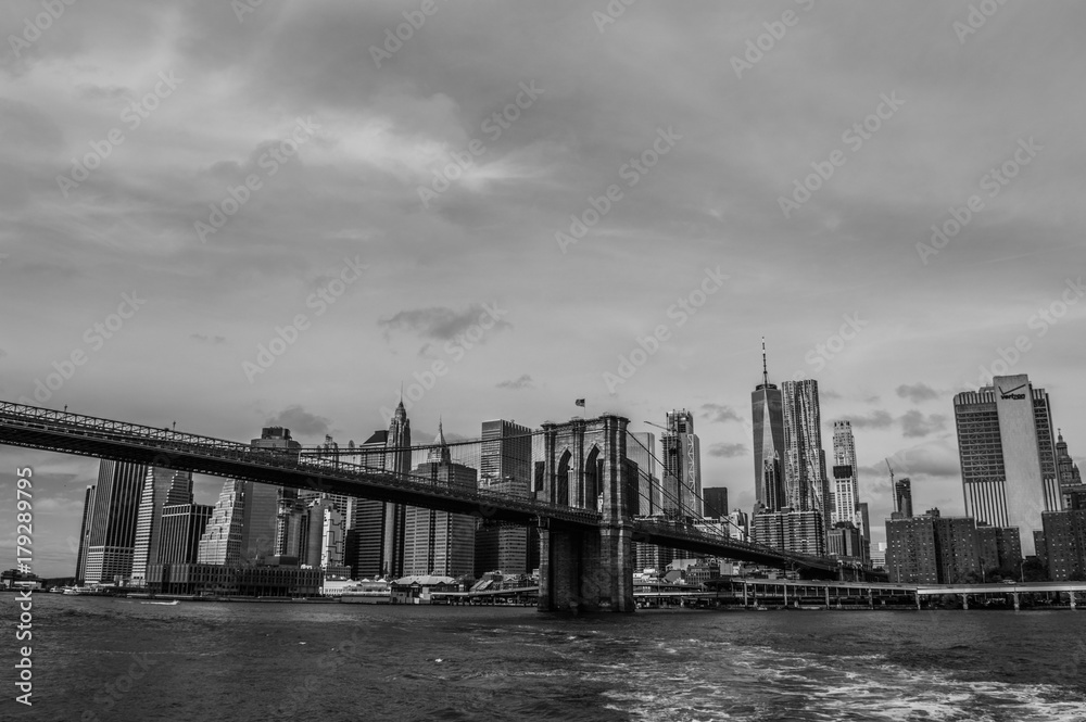 New York, Skyline von Brooklyn Bridge