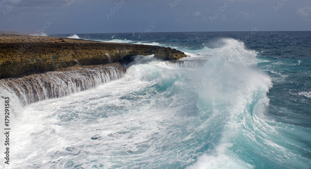 Crashing Waves