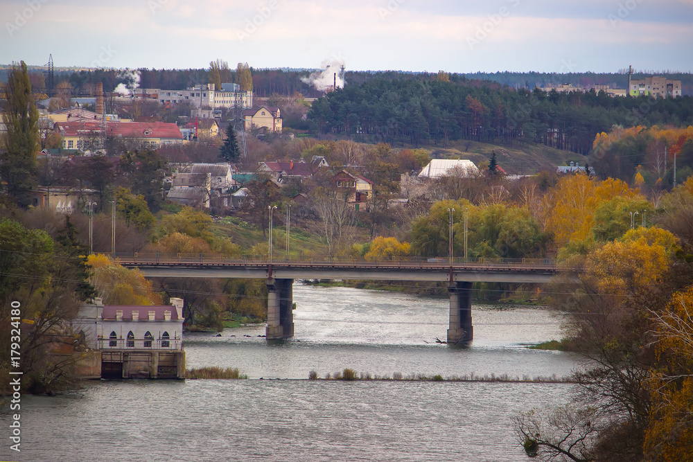 Fototapeta premium View on the bridge and edge of the town