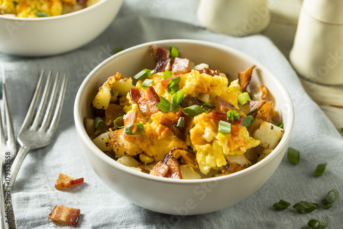 Foto Homemade Egg and Potato Breakfast Bowl