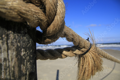 Knoten am Meer