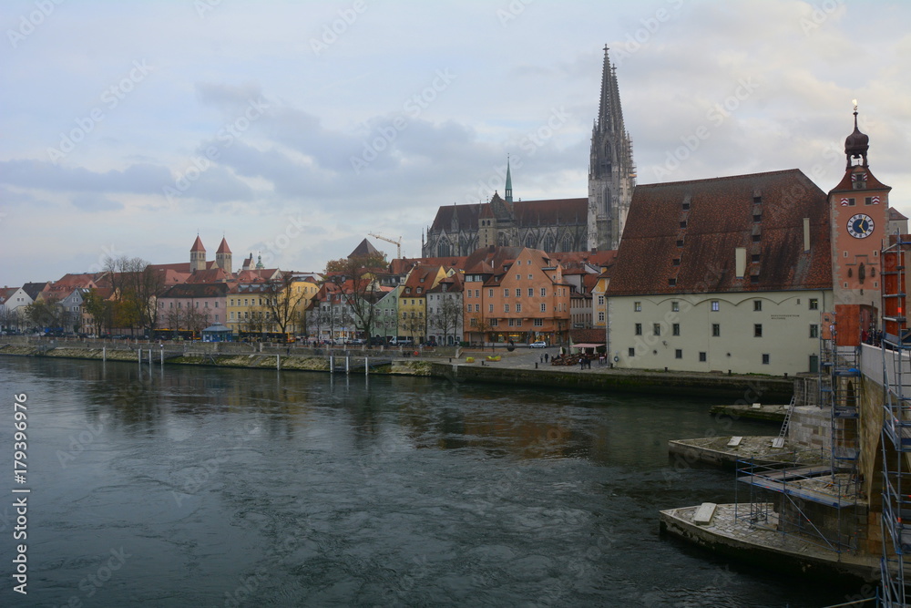 Blick zur Regensburger Altstadt