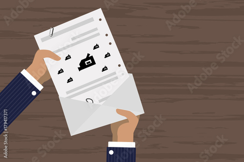 Person verschickt Brief - Camcorder