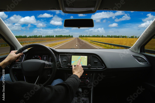 Man using GPS navigation © Alekss