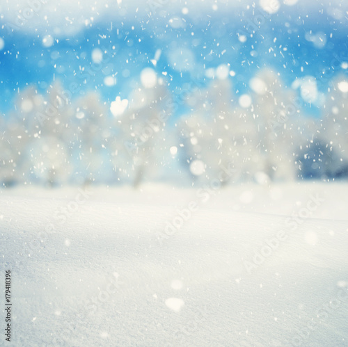 Winter background and snow © Alekss