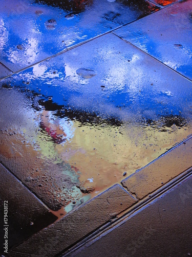 Fotografie london pavement at night, piccadilly circus abstract