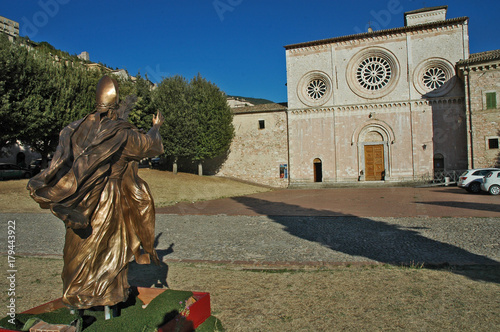 La chiesa di San Pietro di Assisi - Umbria photo