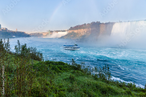 Niagara Falls Landscape with Cruiser 