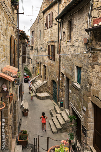 Photo Pitigliano tuff houses, medieval town in Tuscany, Italy.