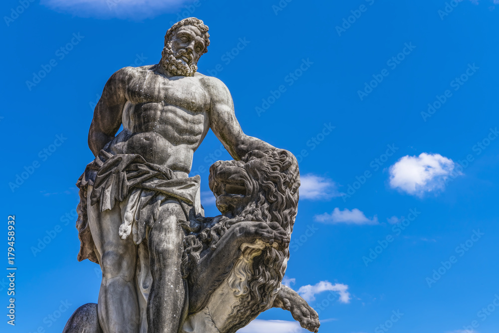 Statue des Hercules