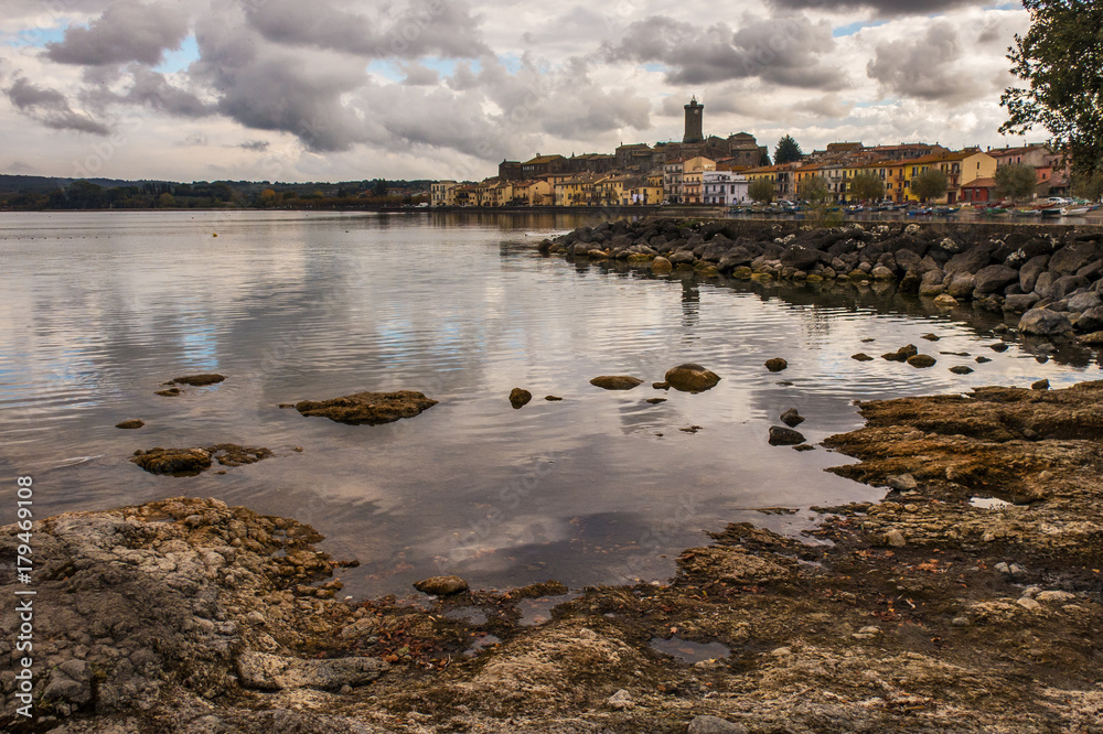 Marta paese sulle rive del lago di Bolsena Marta paese sulle rive del lago di Bolsena