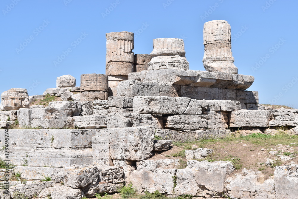 Ancient ruins/The stone ruins of a Greek settlement