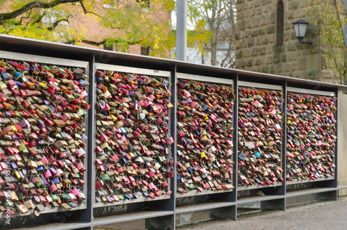 Liebesschlösser an der Brücke Neckar Heilbronn