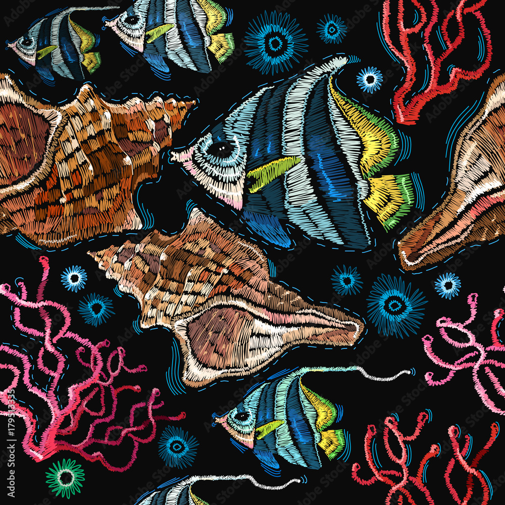 Fototapeta Haft morskiego życia, muszli, koralowców, tropikalnych ryb wzór. Modne ubrania. Klasyczny haft tropikalne morze, fala, ryby, korale, muszle bez szwu wzór mody