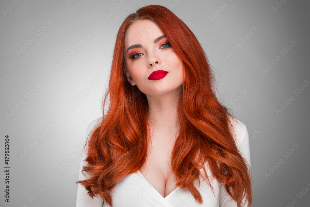 Fototapeta premium Gorgeous redhead girl