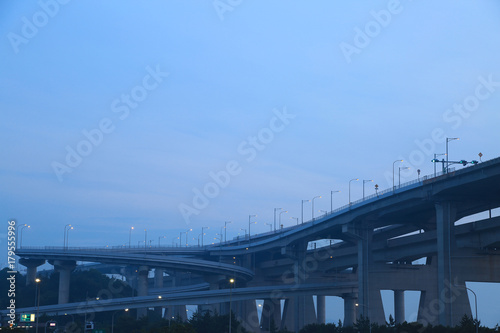 香川県坂出市　瀬戸大橋　与島PAのループ橋 © setsuna