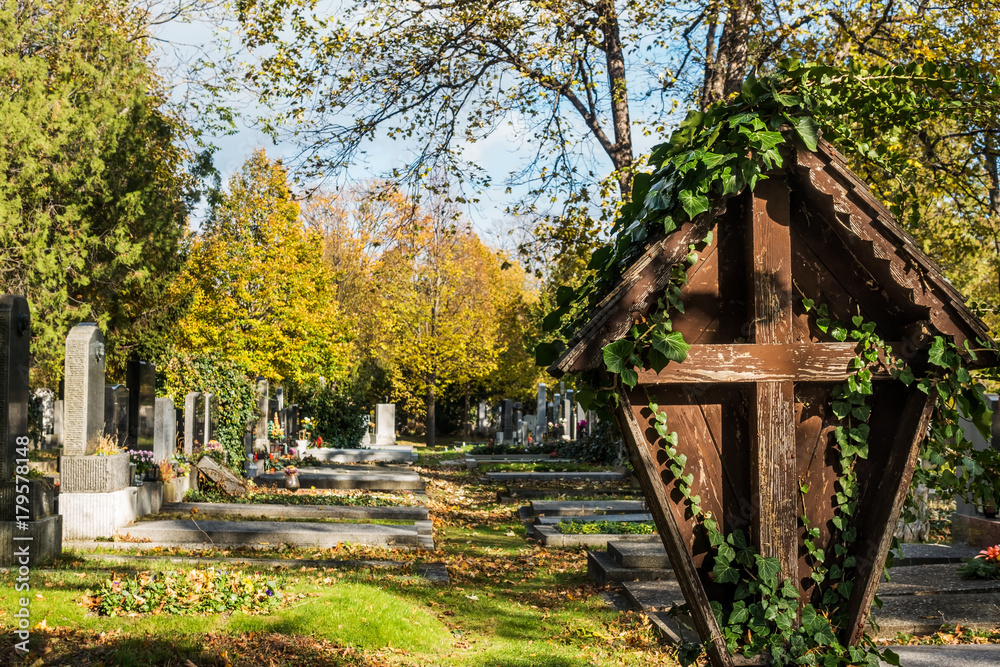 Friedhof im Herbst