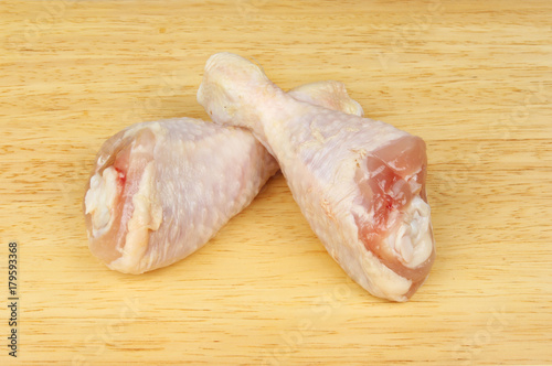 Raw chicken drumsticks