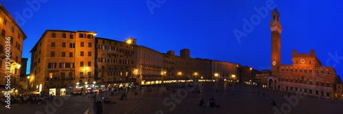 Siena, a city in central Italy’s Piazza del Campo Siena, Italy - June 04, 2017.: Tourists in Siena, Piazza del Campo 