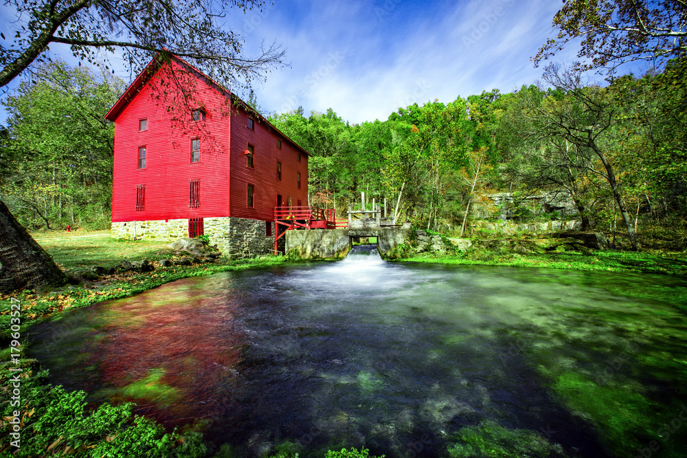 Alley Springs Mill, Ozark National Scenic Riverways, Missouri, USA - obrazy, fototapety, plakaty 